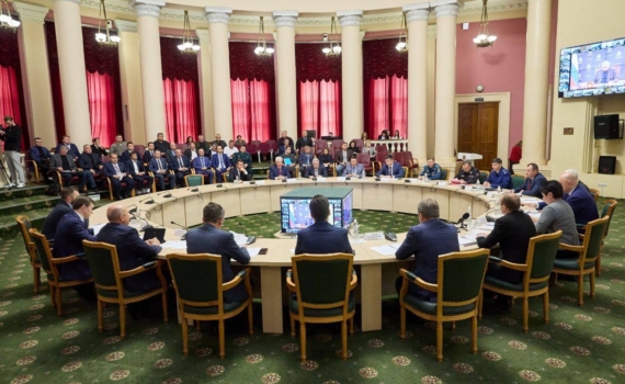 Губернатор: Подготовка бюджета шла непросто, удалось сохранить социальную направленность Губернатор: Подготовка бюджета шла непросто, удалось сохранить социальную направленность