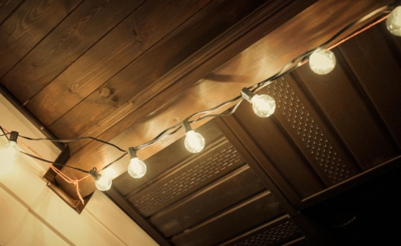 Опасная экономия: когда жадность плавит изоляцию — неправильная проводка превращает жилье в ловушку Опасная экономия: когда жадность плавит изоляцию — неправильная проводка превращает жилье в ловушку