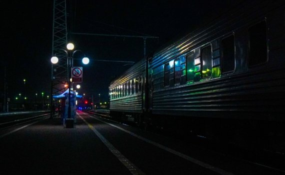 ВСУ атаковали пригородный поезд в Донбассе ВСУ атаковали пригородный поезд в Донбассе